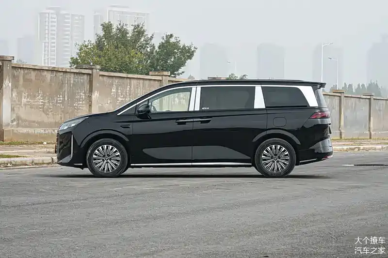 2026 BYD Xia Unveils on Nov 4: Over 1500km Range & Luxury MPV Innovation