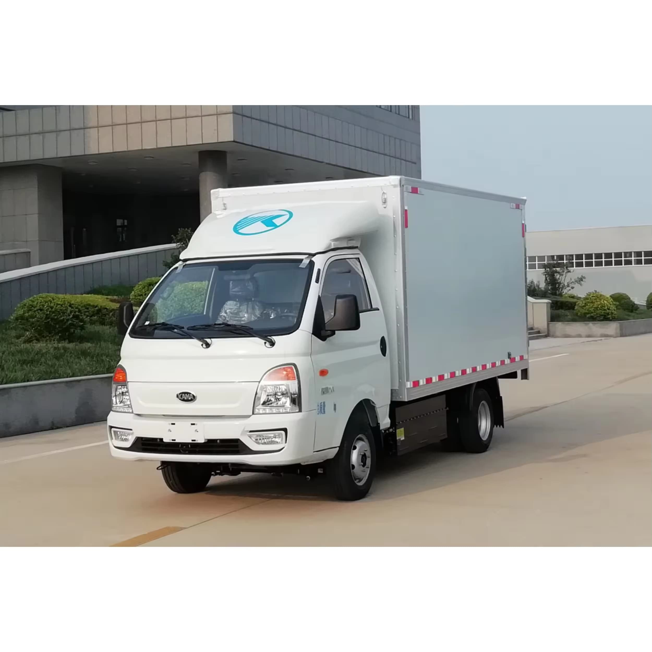KAMA 1–2 Ton Electric Refrigerated Van | EV Cold Chain Delivery Truck